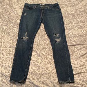 Levi’s 711 Ripped Skinny Jeans